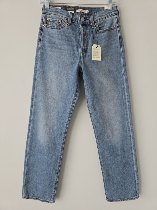 Levi's Denim - Levis Premium Wedgie Straight Jeans Women  Light Wash NWT